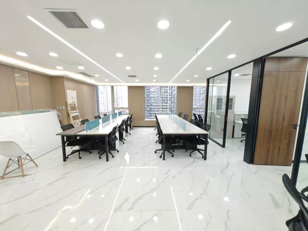 春熙路地铁旁丨精装修现房带家具丨3隔间+24工位