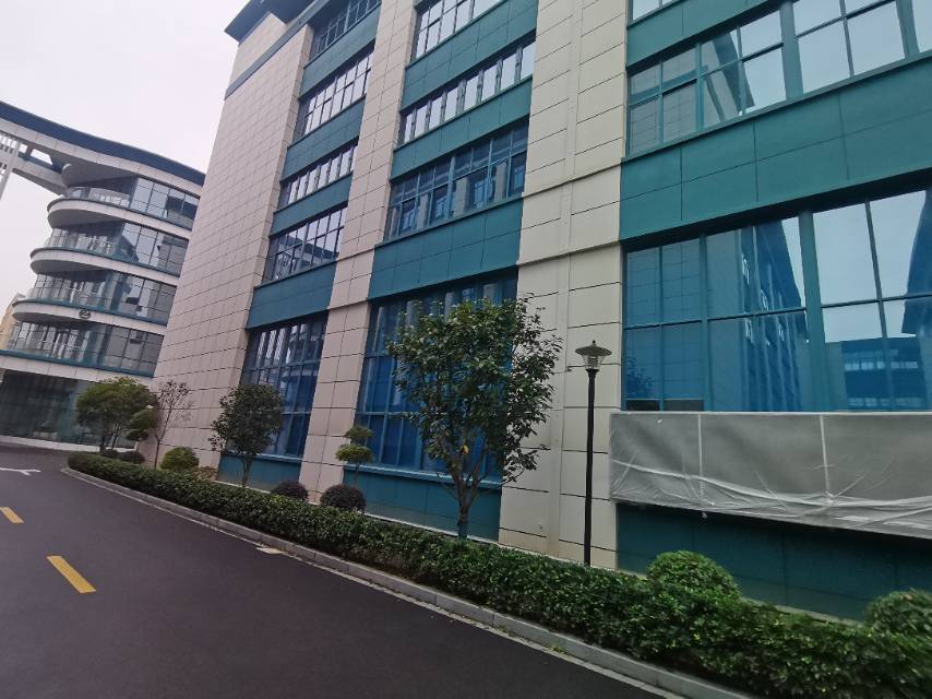 松江茸北工业区新建园区招租，7000平一栋，全丙二类消防，大房东直招