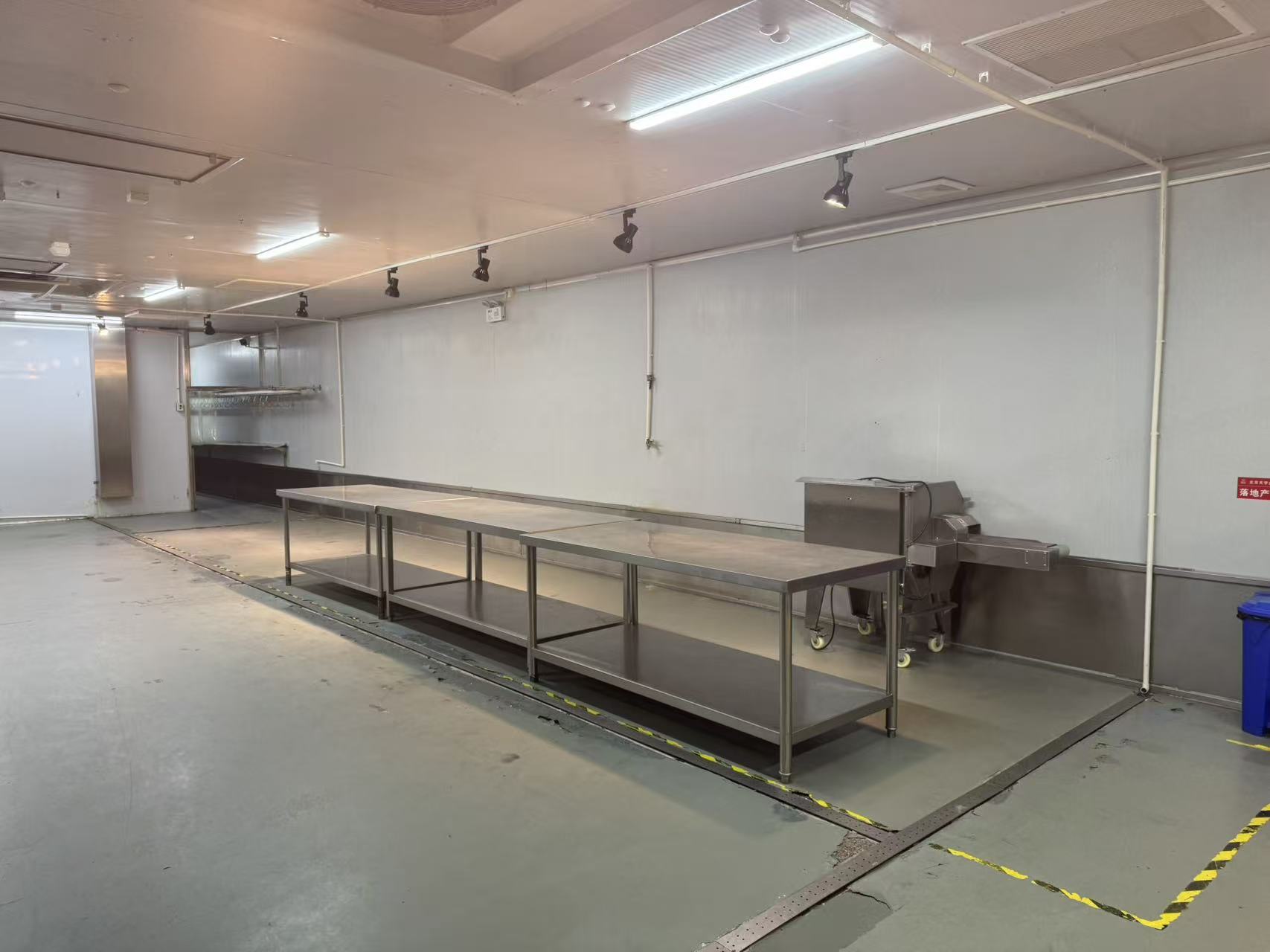 顺义高丽营区域3000平食品加工产带SC认证有办公室600平价格超合适可做中央厨可分租