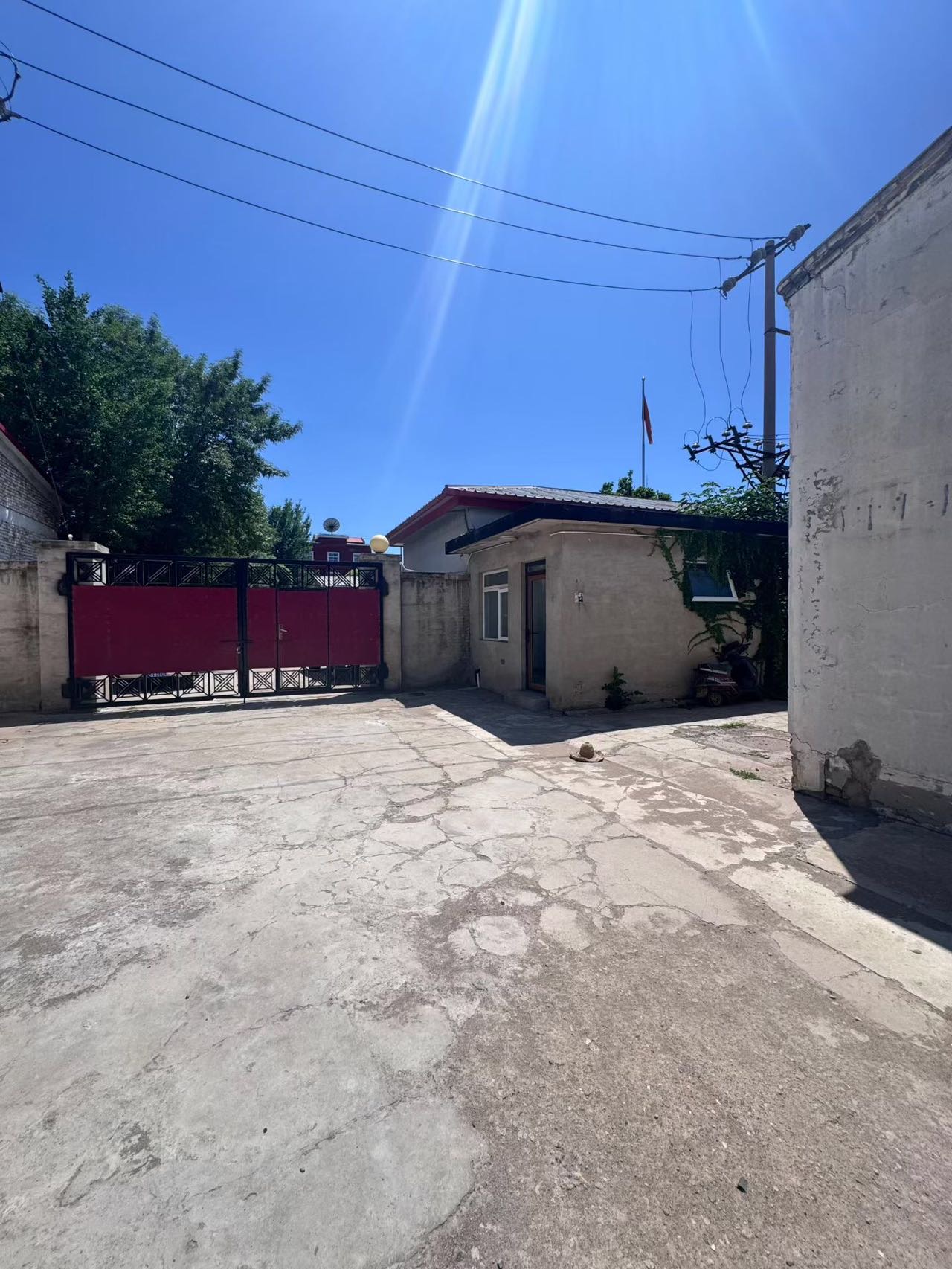 马坡600平米加工生产门窗、机加工，有住宿办公