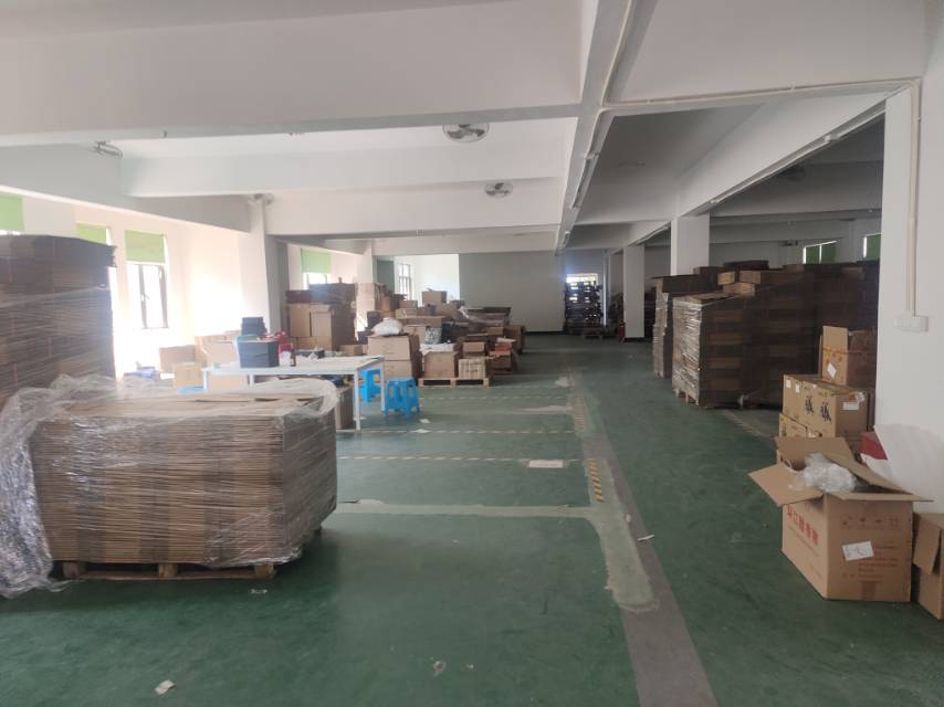 西渡二楼独立一层450平两吨货梯