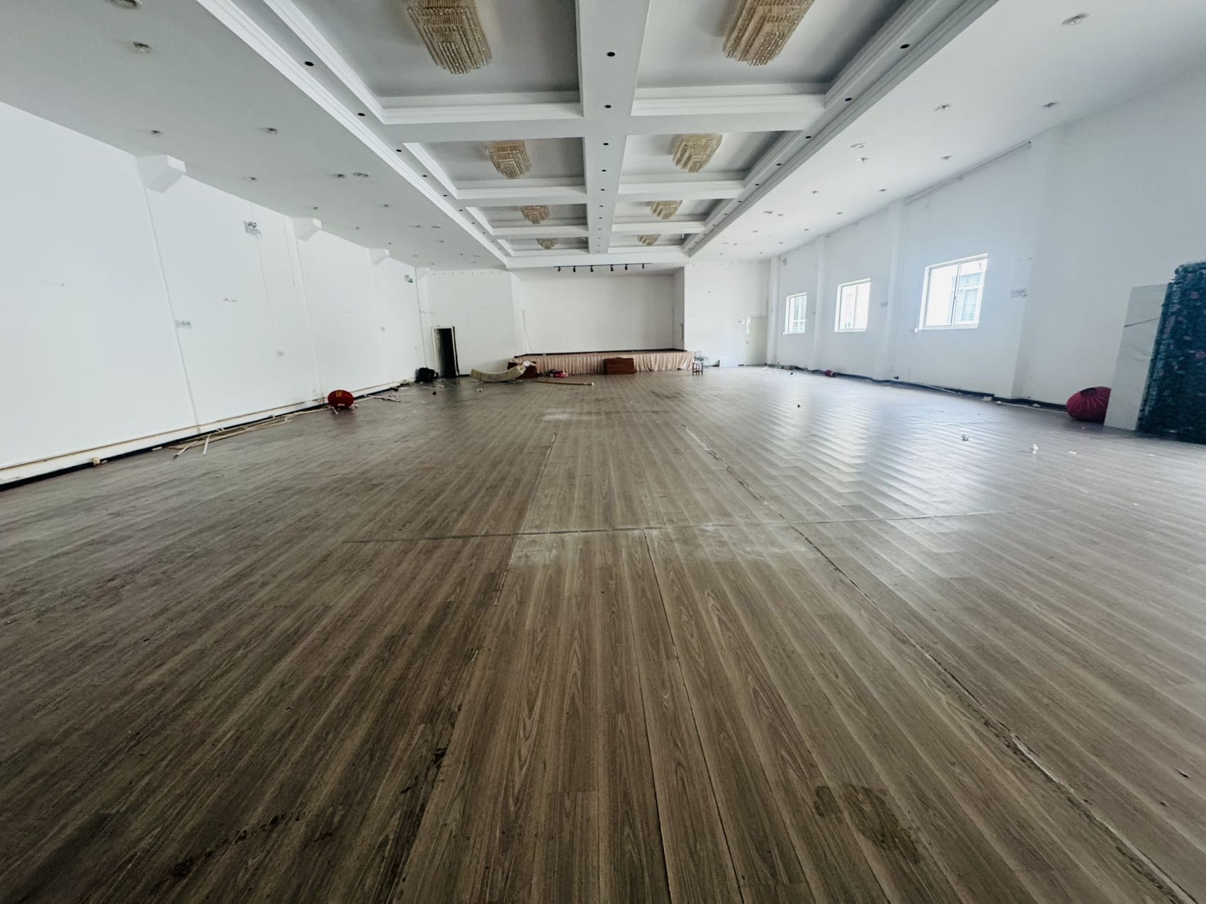 川沙镇小面房源480平一楼层高4米