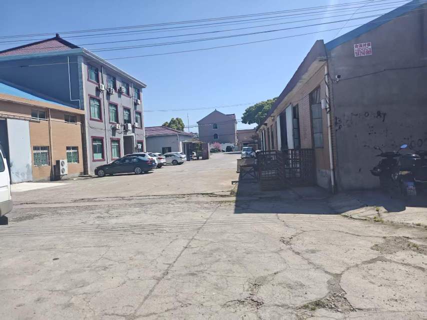 柘林原房东出租200平单层厂房层高4米厂区空地大大车可停靠门口