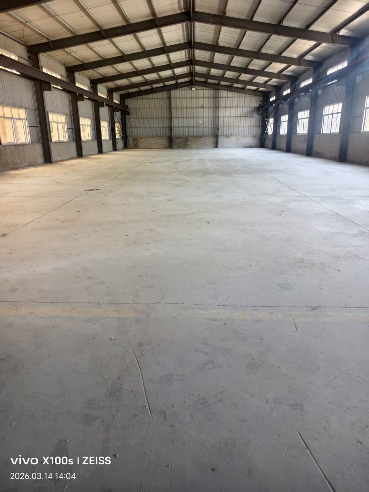 庄行独门独院2200平厂房出租车辆进出方便