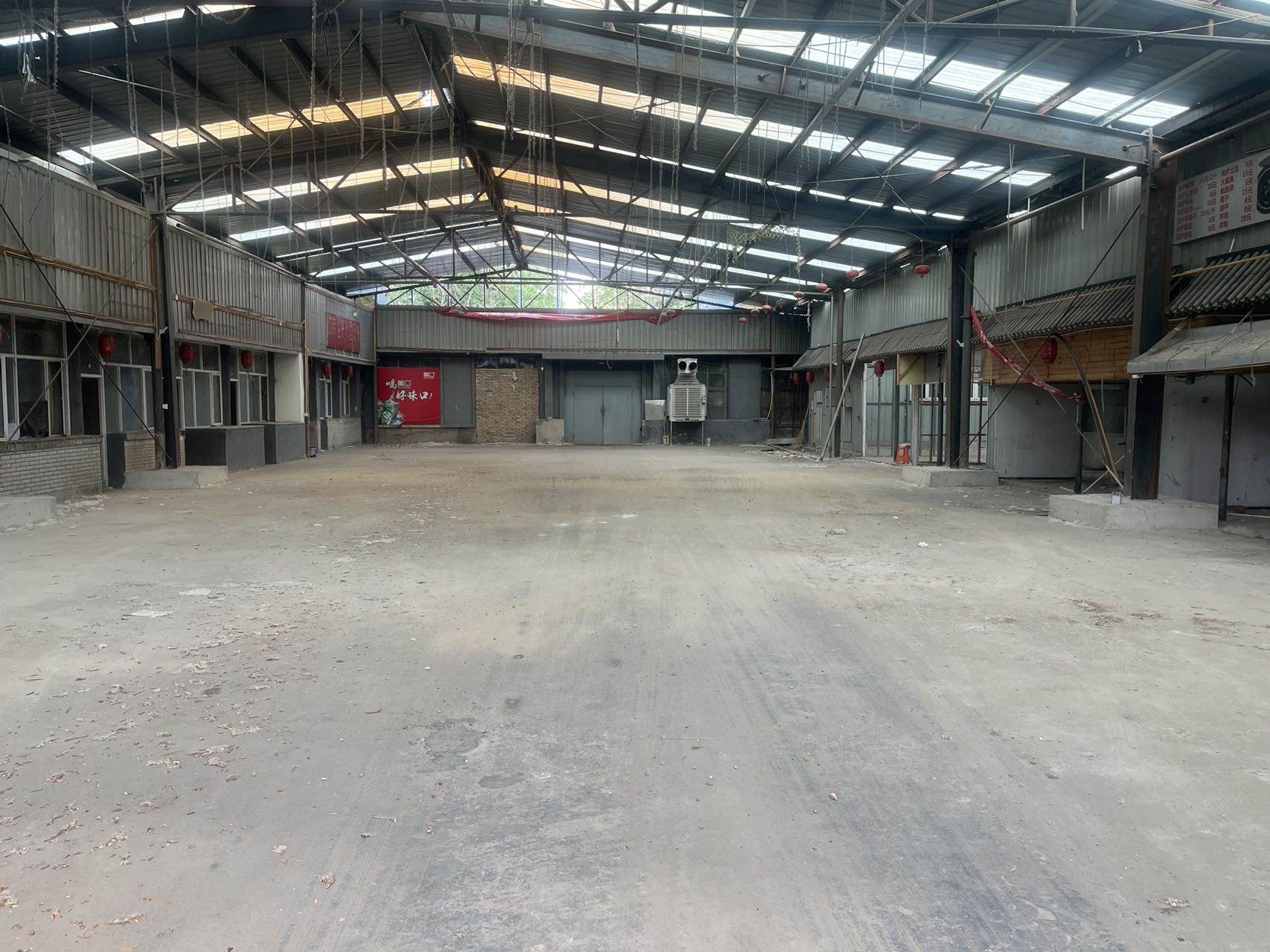 出租顺义区马坡镇京密路旁西马坡村2300平米厂房