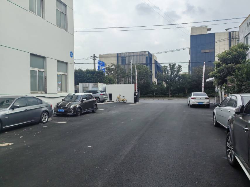 崧华路主干道附近一楼单层厂房500平带办公可分割