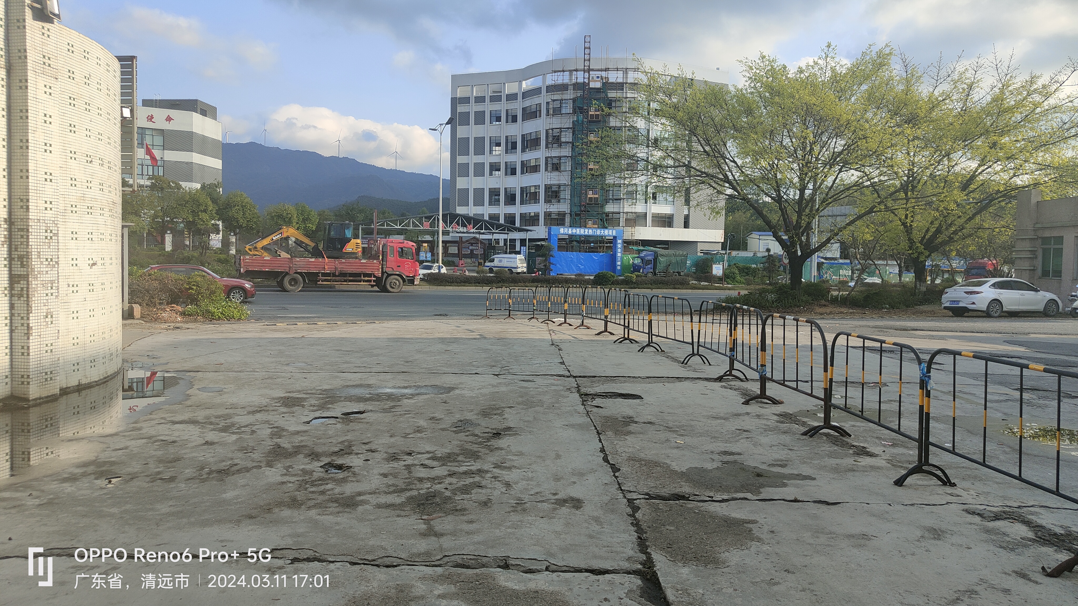 佛冈县厂房，宿舍，办公楼配套出租，25000方左右